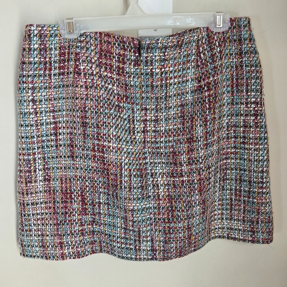 ⭐️Loft Multicolor Tweed Skirt with Zippered Pockets Size 12 - Picture 3 of 4